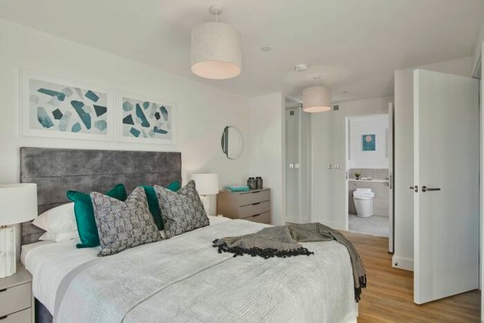 2 Bedroom Flat To Rent In Silbury Boulevard, Milton Keynes, MK9