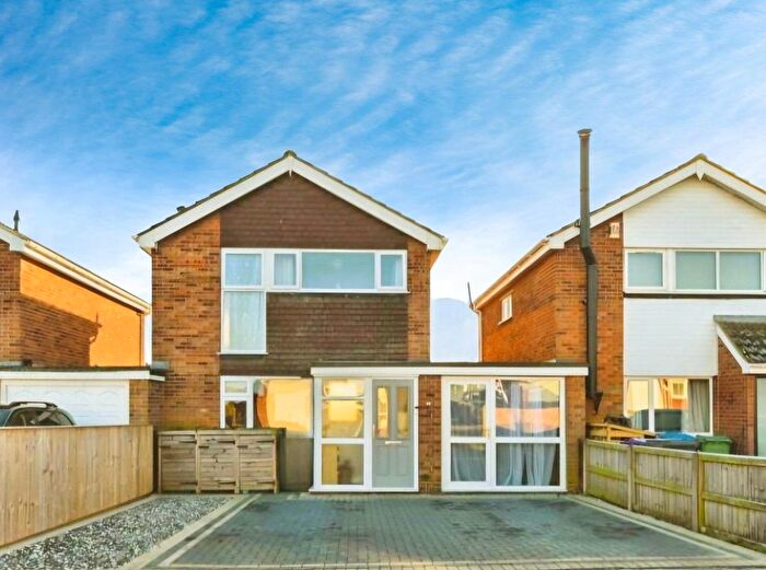 3 Bedroom Detached House For Sale In Tomline Close, Keelby, Grimsby, Lincolnshire, DN41