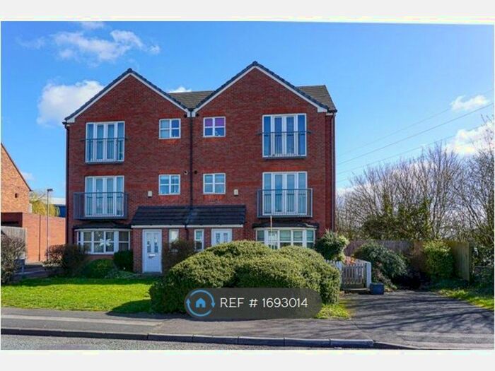 2 Bedroom Flat To Rent In Infinite House, Walsall, WS2