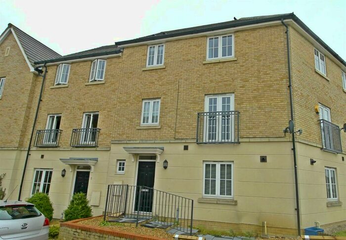 2 Bedroom Town House To Rent In Tierney, Oxley Park, Milton Keynes, MK4