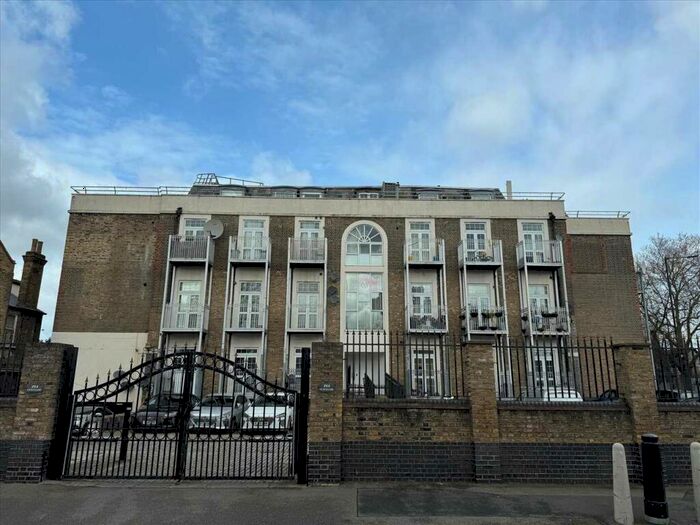 3 Bedroom Apartment To Rent In Upton Lane, London, London, E7