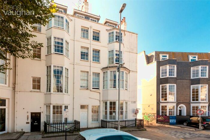 2 Bedroom Flat To Rent In Old Steine, Brighton, East Sussex, BN1
