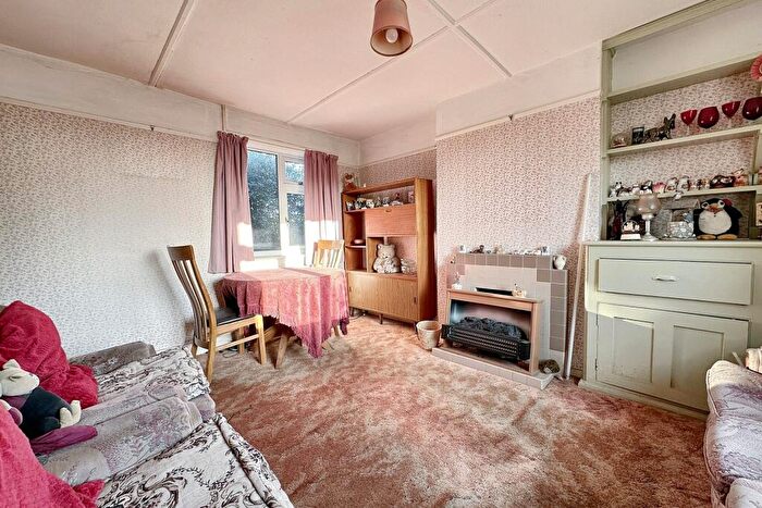 3 Bedroom Terraced House For Sale In Bridport, DT6