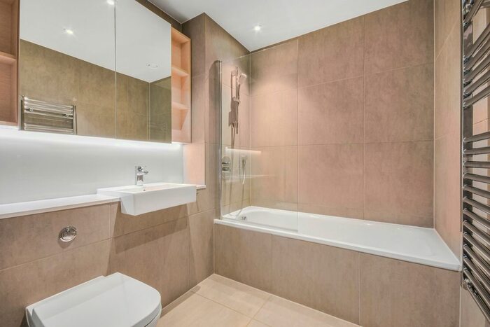 1 Bedroom Flat To Rent In One The Elephant, St. Gabriel Walk, Elephant Amp; Castle, London, SE1