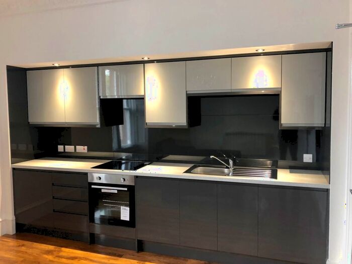 2 Bedroom Flat To Rent In Union Place, Dundee, DD2