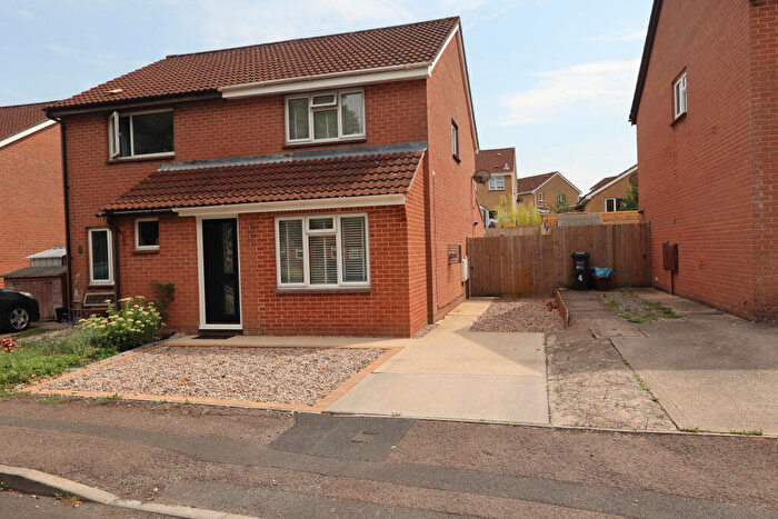 2 Bedroom Semi-Detached House For Sale In Lethbridge Road, Wells, BA5