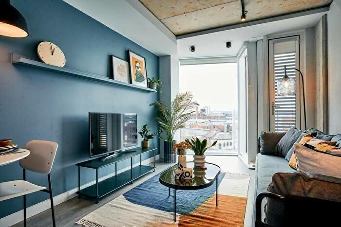 1 Bedroom Flat To Rent In Wharf Approach, Leeds, West Yorkshire, LS1