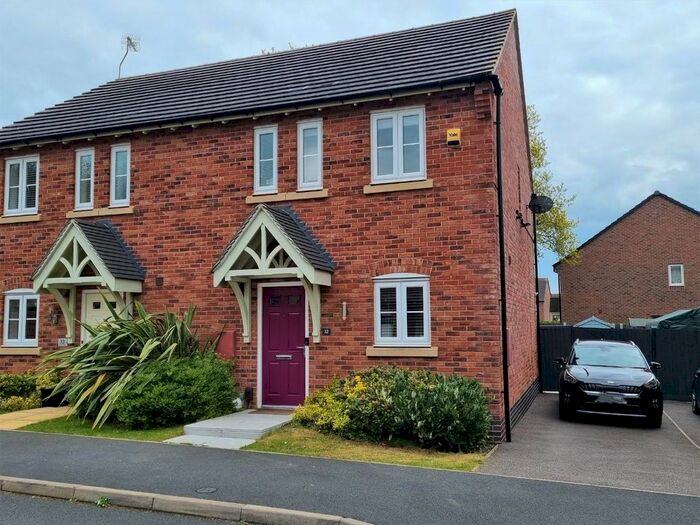 3 Bedroom Semi-Detached House To Rent In Parsons Green, Derby, DE22