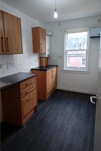 1 Bedroom Flat To Rent In Grays Court, EH8