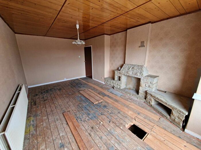 2 Bedroom Bungalow For Sale In Craven Drive, Cleckheaton, BD19