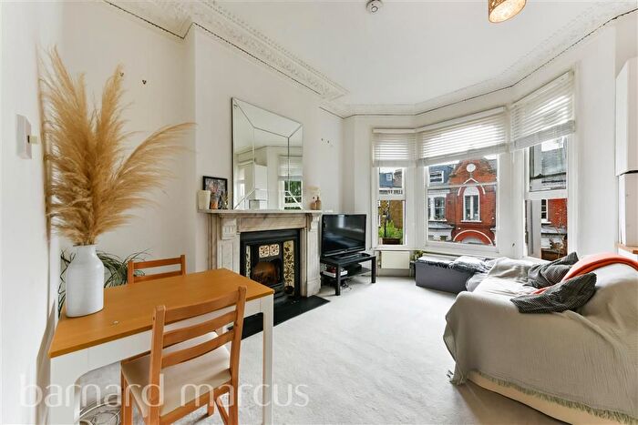 1 Bedroom Flat To Rent In Atherfold Road, London, SW9
