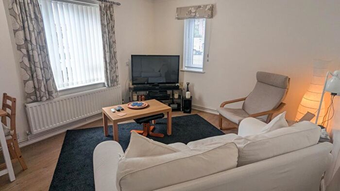 2 Bedroom Flat For Sale In Silver Street, Wells, BA5