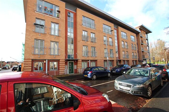 1 Bedroom Apartment For Sale In Ellis Street, Hulme, Manchester, M15