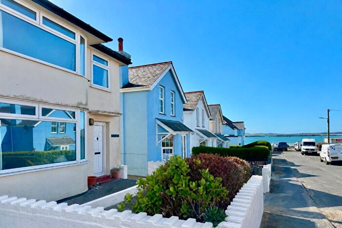 3 Bedroom Semi Detached House For Sale In Harrison Drive, Rhosneigr, LL64