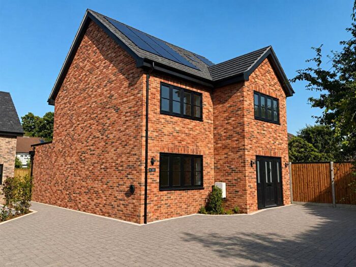 4 Bedroom Detached House For Sale In Tower Rd, Writtle, Chelmsford, CM1