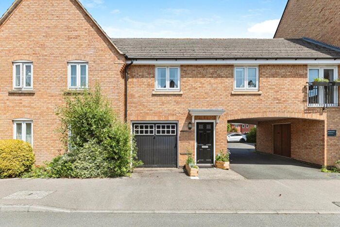 2 Bedroom Coach House For Sale In Alchester Court, Towcester, NN12