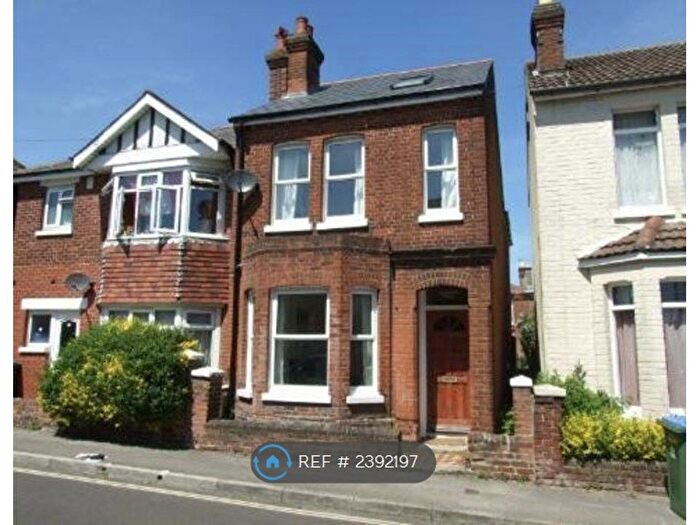 4 Bedroom Terraced House To Rent In Mordaunt Road, Southampton, SO14