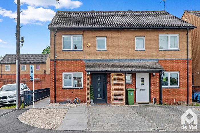 3 Bedroom Semi-Detached House For Sale In Laxton Road, Cheltenham, GL51
