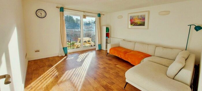 2 Bedroom Flat To Rent In Springhall Court, Hertfordshire, CM21