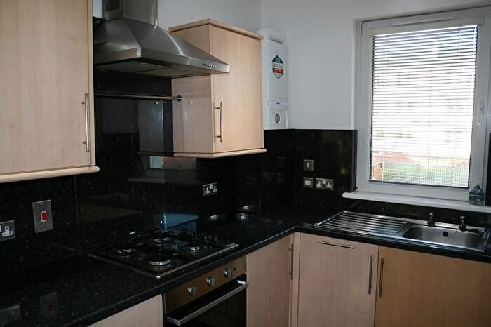 2 Bedroom Flat To Rent In Strathmore Street, Dundee, DD3