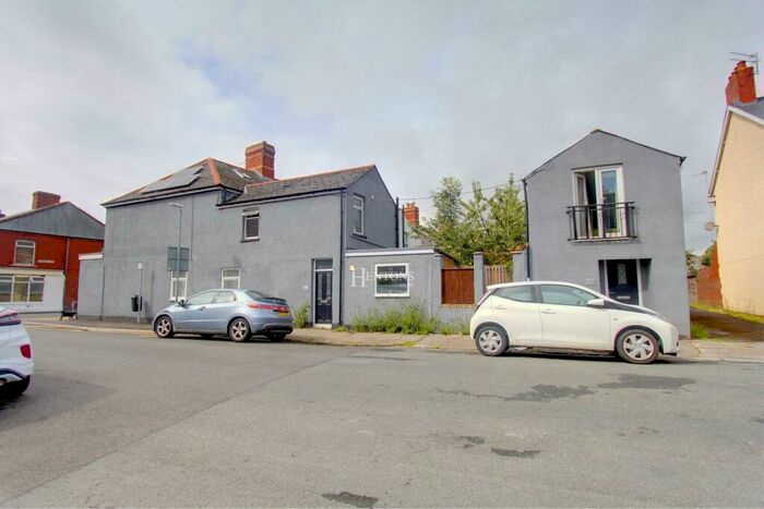 5 Bedroom End Of Terrace House For Sale In Pembroke Road, Canton, Cardiff, CF5