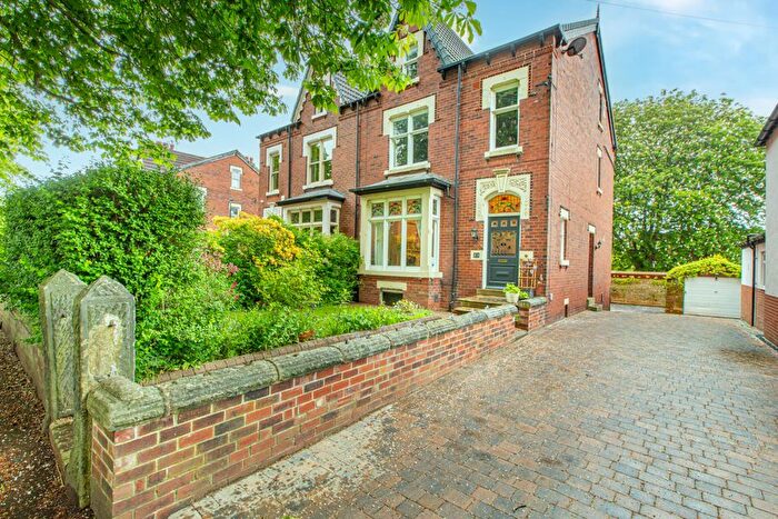 5 Bedroom Semi-Detached House For Sale In Shaftesbury Avenue, Roundhay, LS8