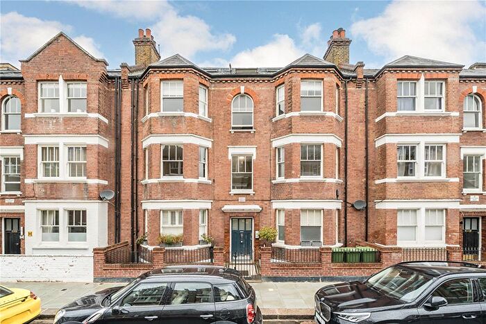 2 Bedroom Flat To Rent In Vera Road, London, SW6