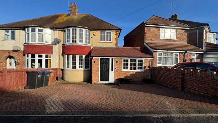 4 Bedroom House To Rent In Friars Avenue, Northampton, NN4