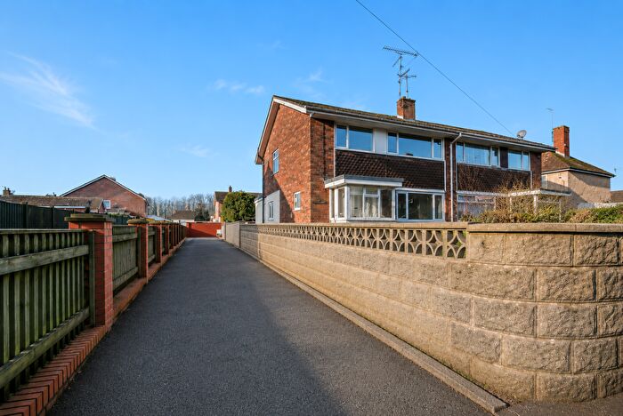 3 Bedroom House To Rent In Maryport Street, Usk, NP15