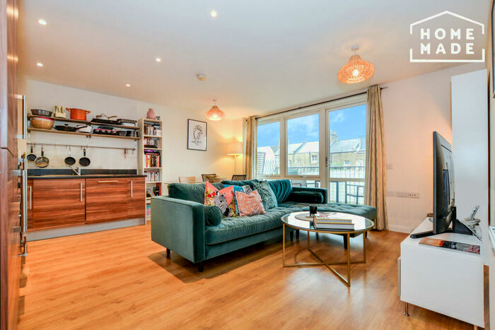 1 Bedroom Flat To Rent In Queensland Road, Holloway, N7