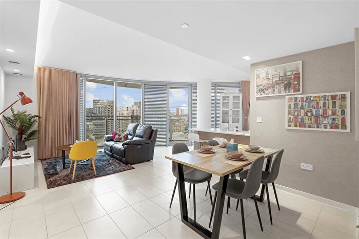 2 Bedroom Flat For Sale In Tidal Basin Road, London, E16
