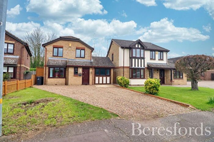 4 Bedroom Detached House For Sale In Foxden, Rivenhall, CM8