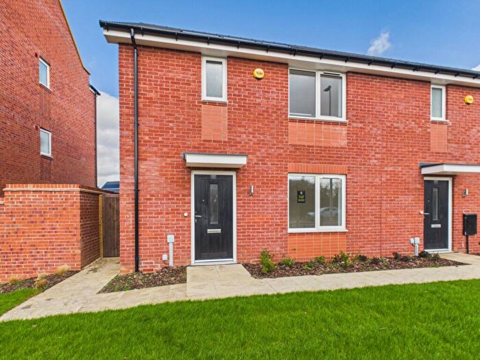 3 Bedroom End Of Terrace House For Sale In Bamford Park, Upper Lighthorne, Leamington Spa, CV33
