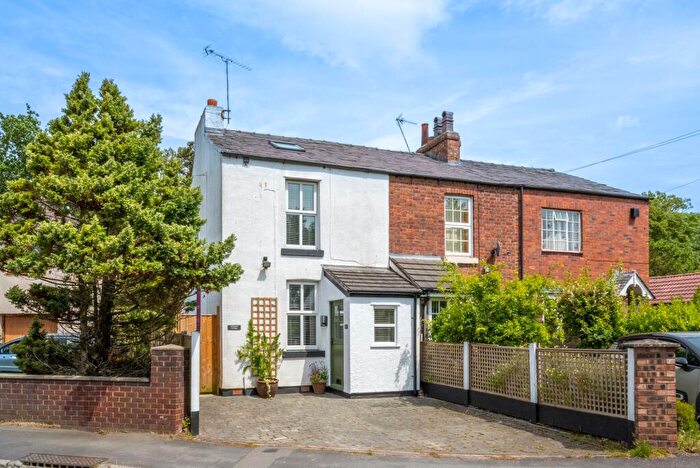 2 Bedroom End Of Terrace House For Sale In Winifred Lane, Aughton, L39