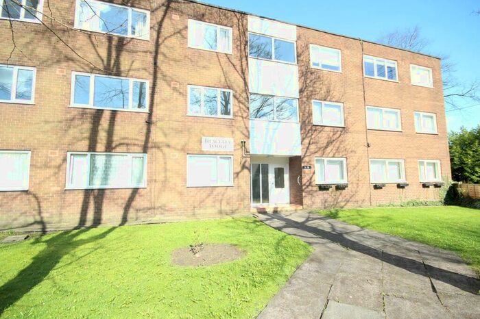 1 Bedroom Apartment To Rent In Brackley Lodge, Clarendon Crescent, M30