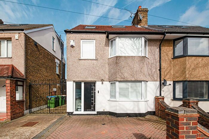 4 Bedroom Semi Detached House To Rent In Elsa Road, Welling, DA16
