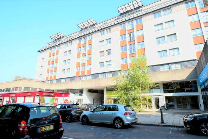 2 Bedroom Flat To Rent In Albemarle Road, Beckenham, BR3