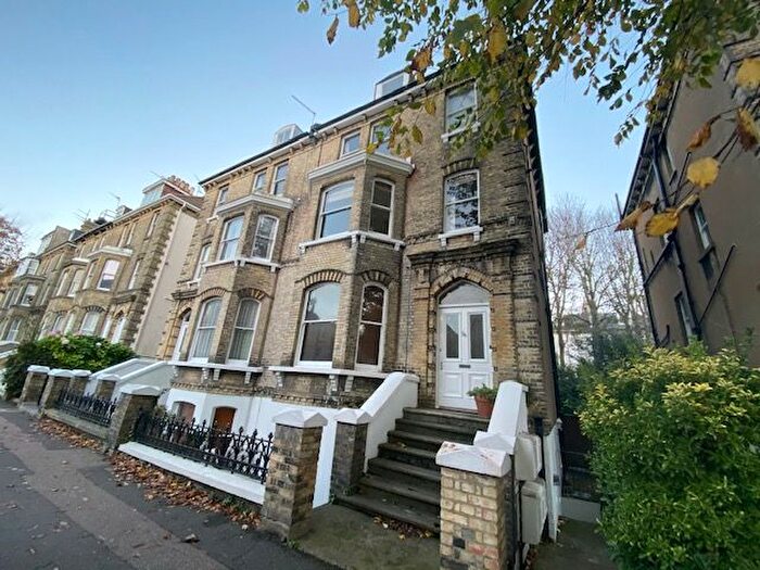2 Bedroom Property To Rent In Norton Road, Hove, BN3