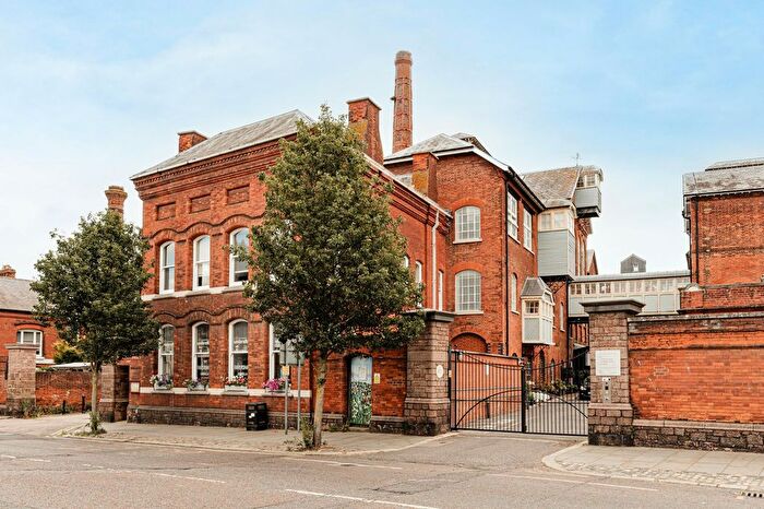 3 Bedroom Flat For Sale In Court Street, Faversham, ME13