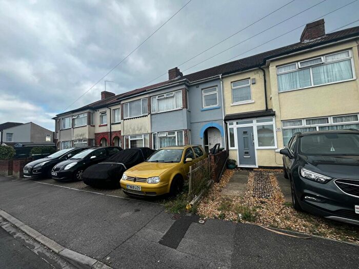 3 Bedroom House To Rent In Avery Lane, Gosport, PO12