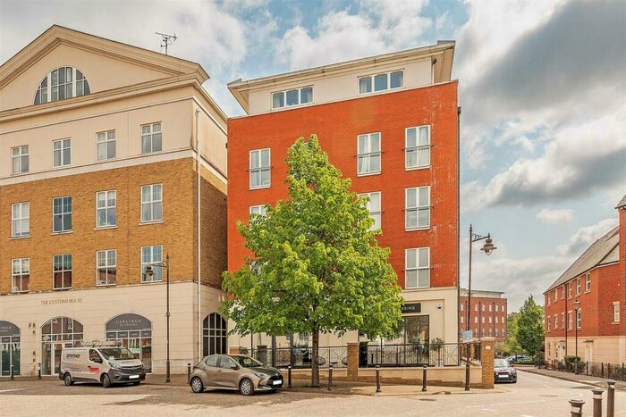 3 Bedroom Apartment To Rent In Lock House, Dickens Heath, B90