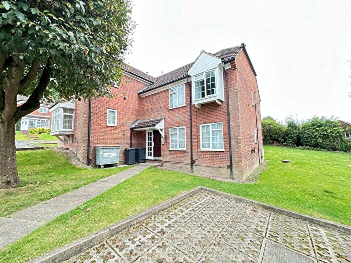 Studio To Rent In Bowmans Way, Dunstable, Bedfordshire, LU6