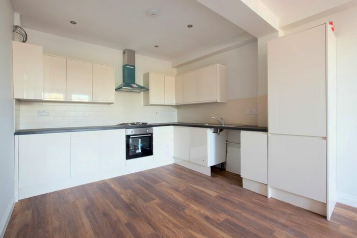 1 Bedroom Flat To Rent In Uxbridge Road, Hayes, UB4