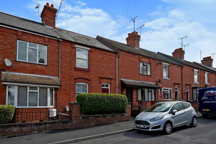 2 Bedroom Property To Rent In North Road, Evesham, WR11