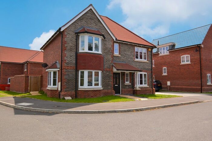 4 Bedroom Detached House To Rent In Priors Gardens, Spencers Wood, RG7