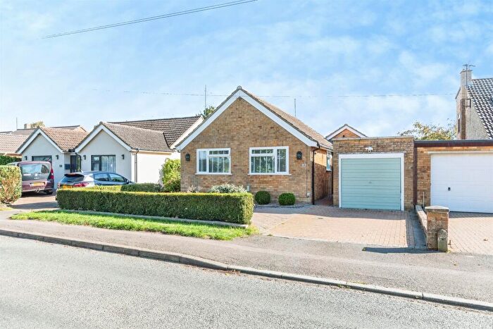 4 Bedroom Detached Bungalow For Sale In Earls Barton Road, Mears Ashby, Northampton, NN6