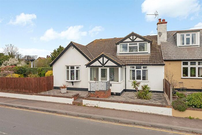 3 Bedroom Semi Detached Bungalow For Sale In The Bridge Approach, Whitstable, CT5