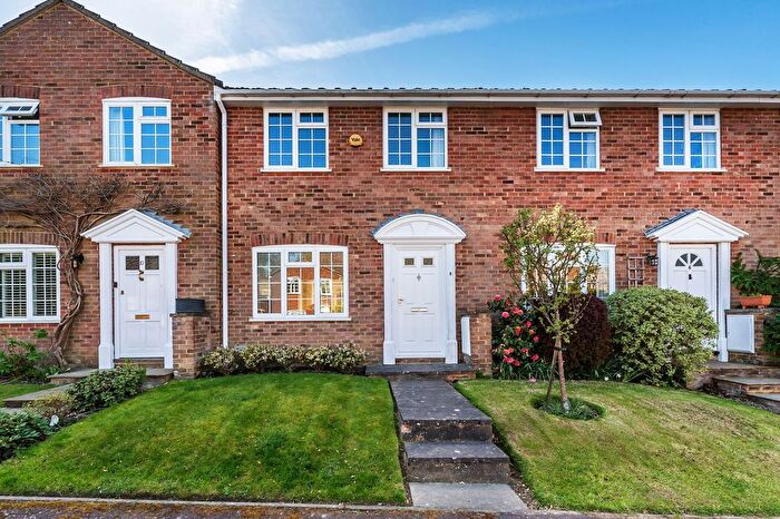 3 Bedroom Terraced House For Sale In Frankfield Rise, Tunbridge Wells, TN2