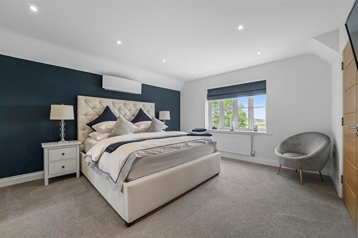 4 Bedroom Detached House For Sale In Glebe Place, Tendring, Clacton-On-Sea, CO16