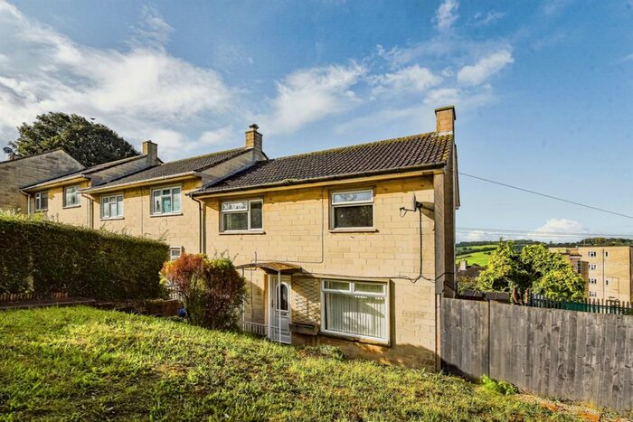 4 Bedroom Property To Rent In Poolemead Road, Twerton, Bath, BA2